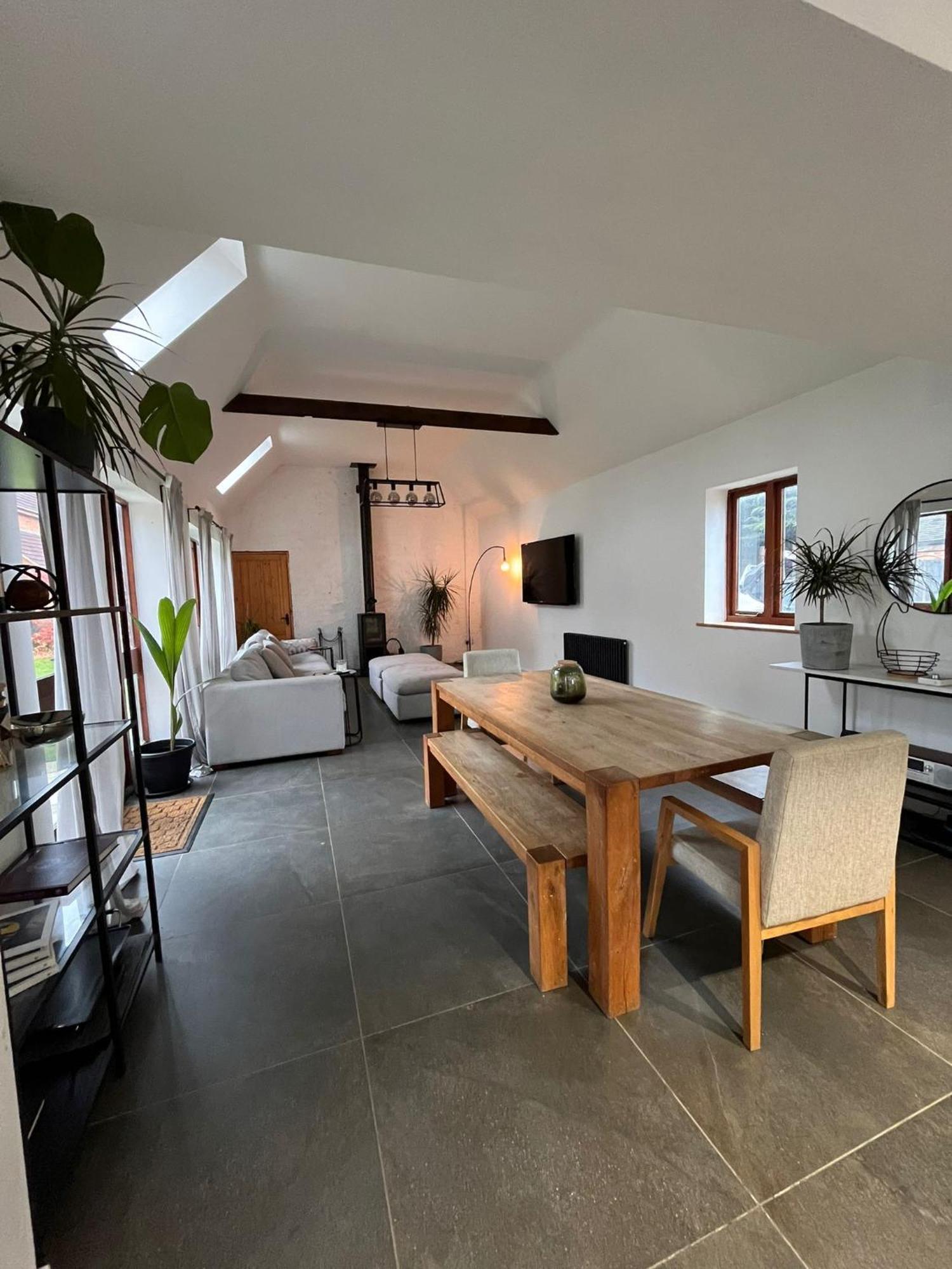 Apartment Oak Barn-ideal For Nec,hs2,bhx,family Gatherings *