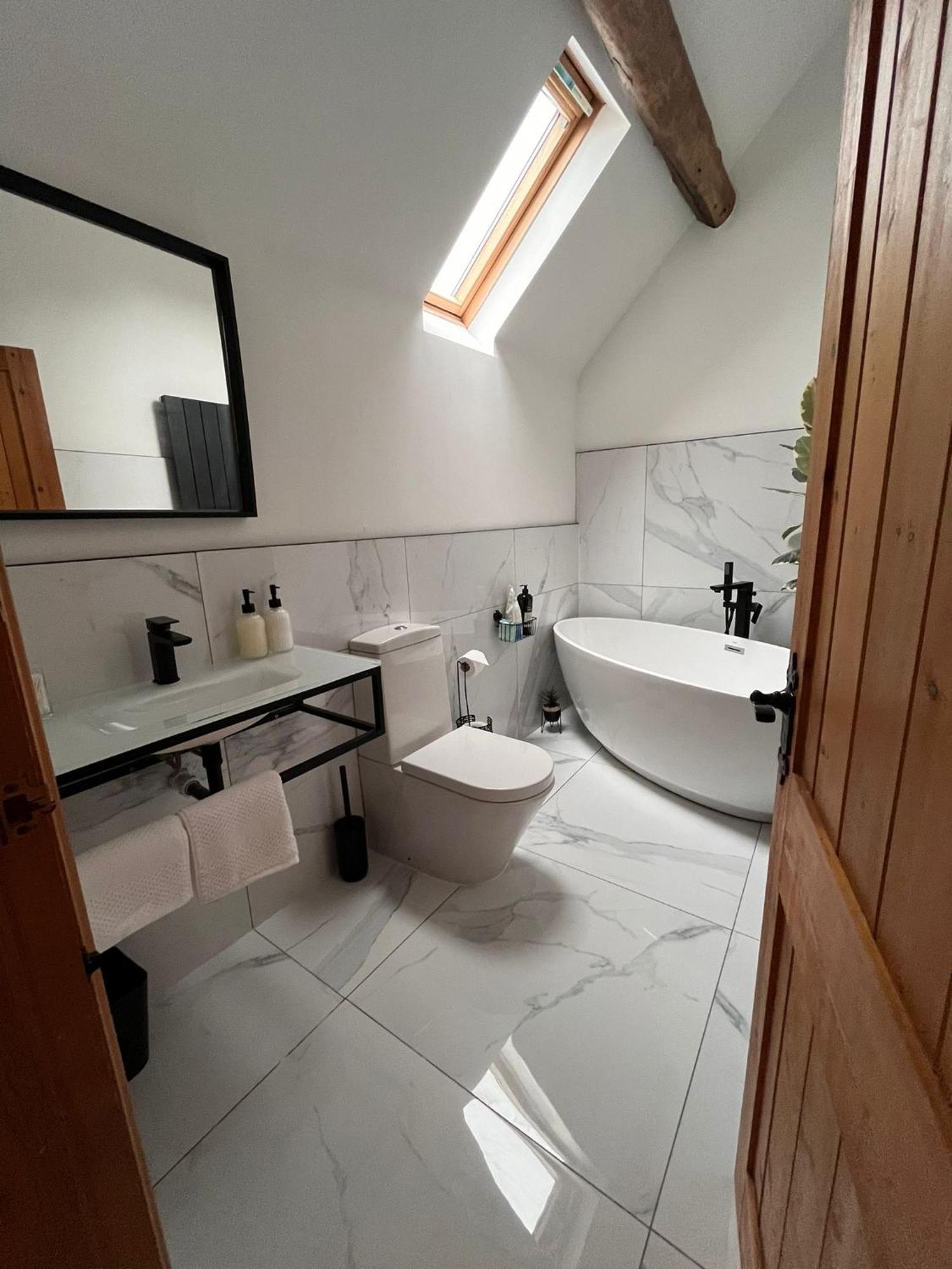 Oak Barn-ideal For Nec,hs2,bhx,family Gatherings *
