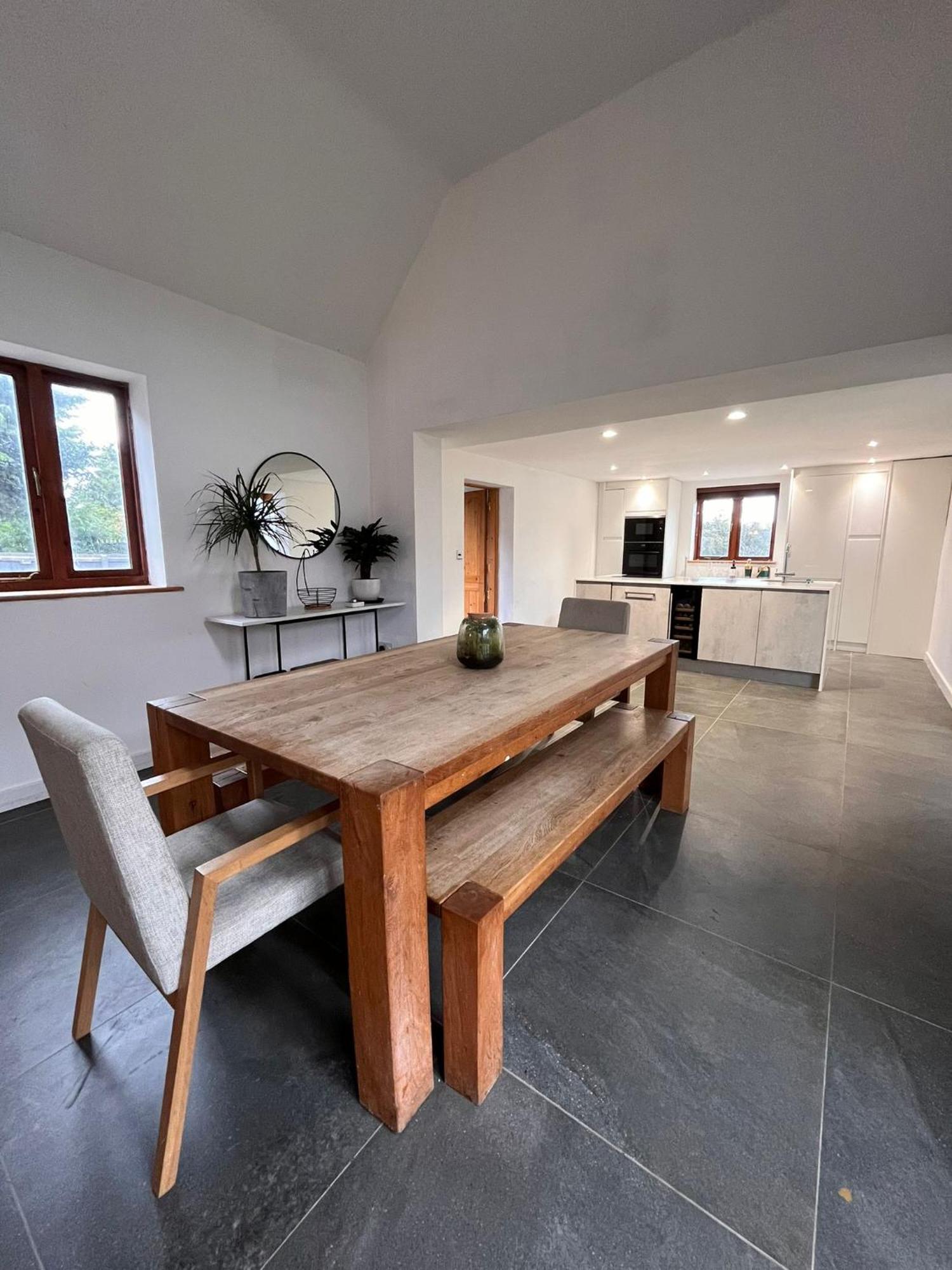 Oak Barn-ideal For Nec,hs2,bhx,family Gatherings *