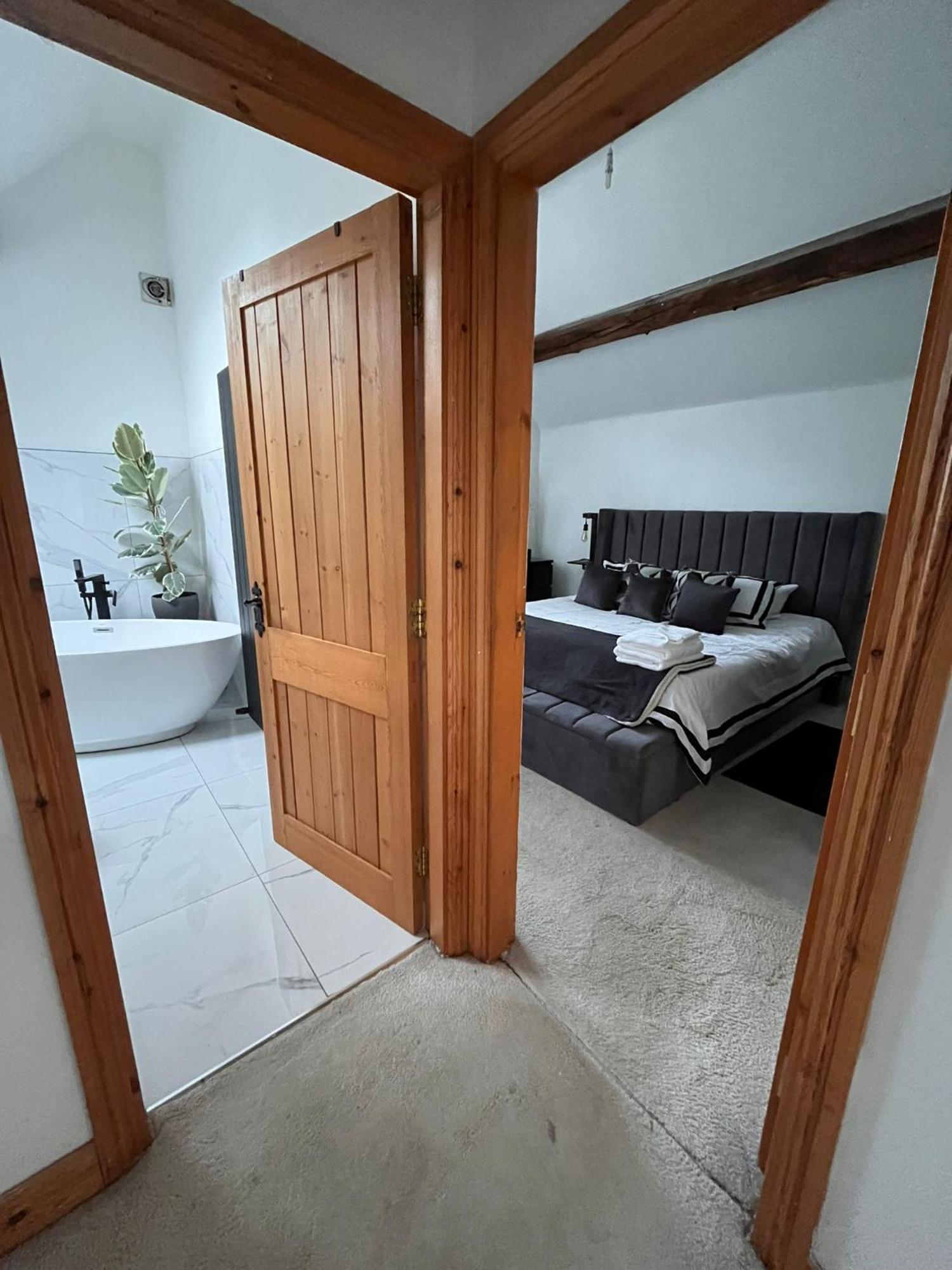 Oak Barn-ideal For Nec,hs2,bhx,family Gatherings * Birmingham