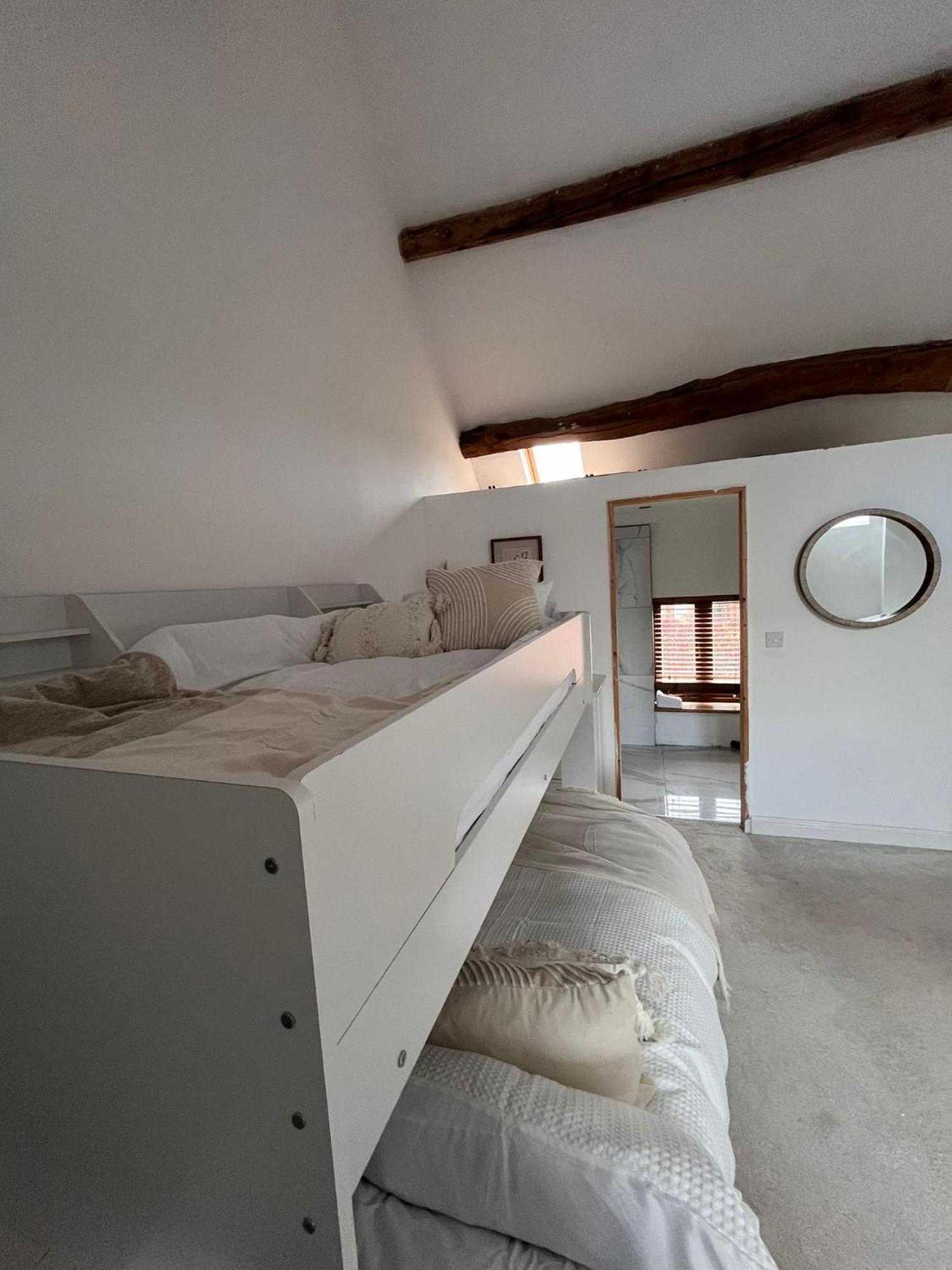 Oak Barn-ideal For Nec,hs2,bhx,family Gatherings Apartment